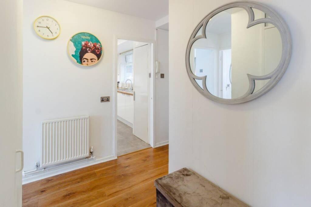 Super Spacious 2 Bedroom Apt 20Mn From Central. London Eksteriør billede